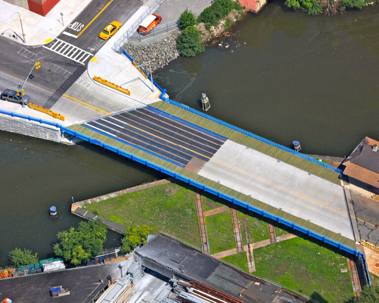 Borden Avenue Bridge Emergency Reconstruction