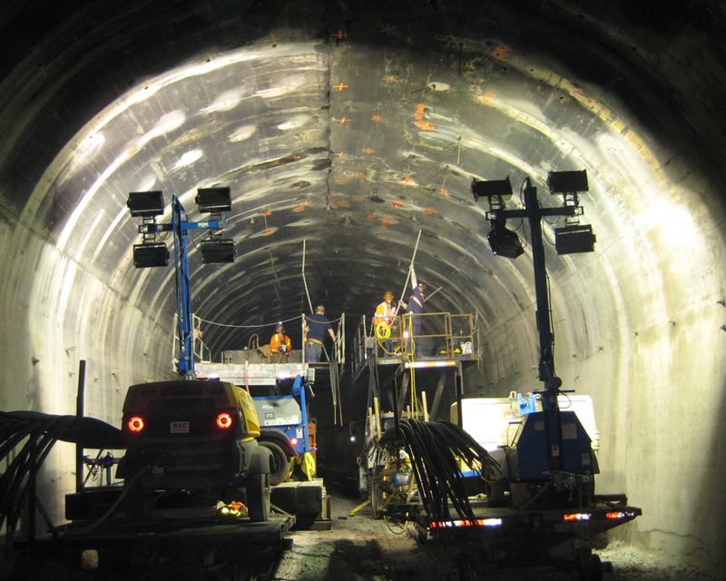 Work in the tunnel