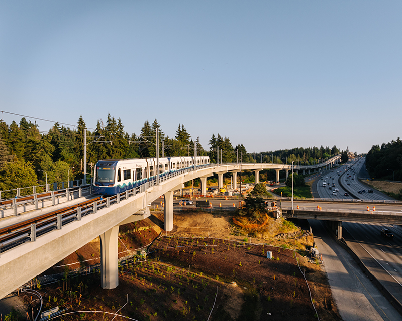 A Link light rail vehicle approaches the Shoreline South Station