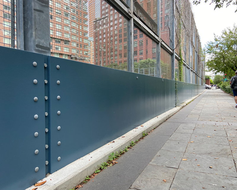 The flood wall protecting the Battery Park fields