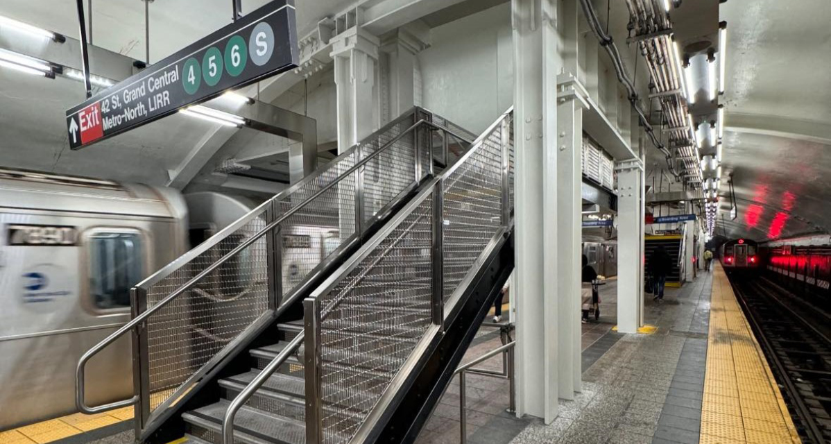 The Grand Central-42nd Street Station pedestrian tunnel leading to the platform.