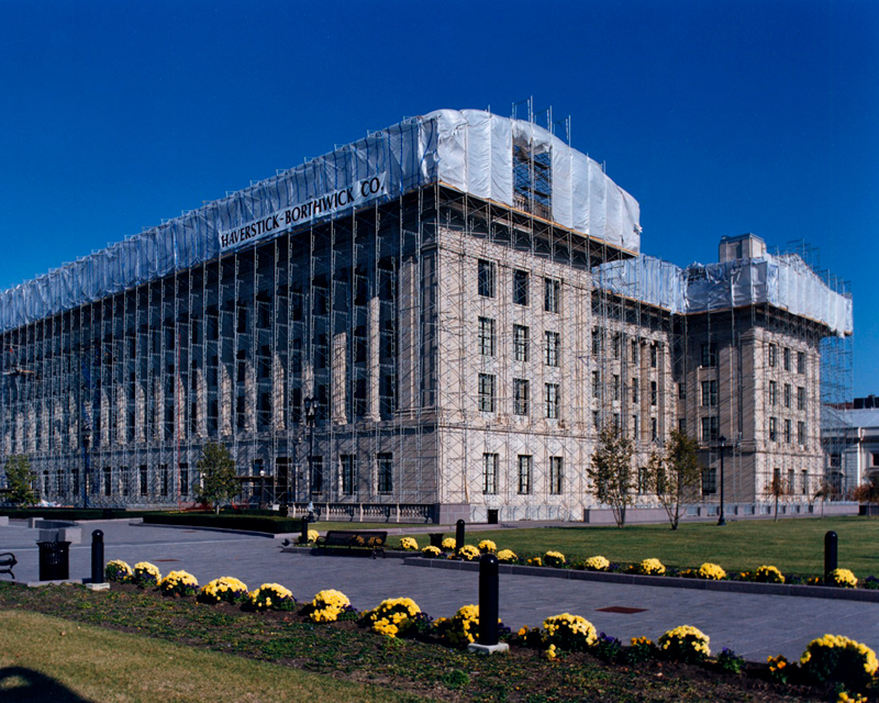 Exterior views of NJ State House Annex under construction.
