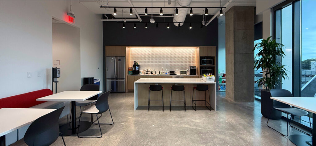 The café area in the new STV office in Raleigh, North Carolina.