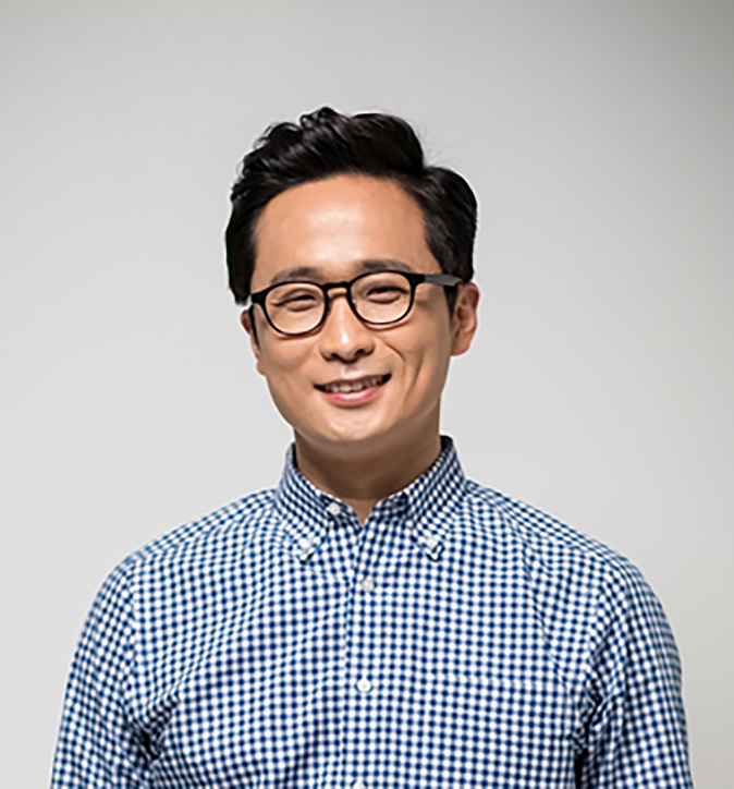 Jungmoo Lee headshot