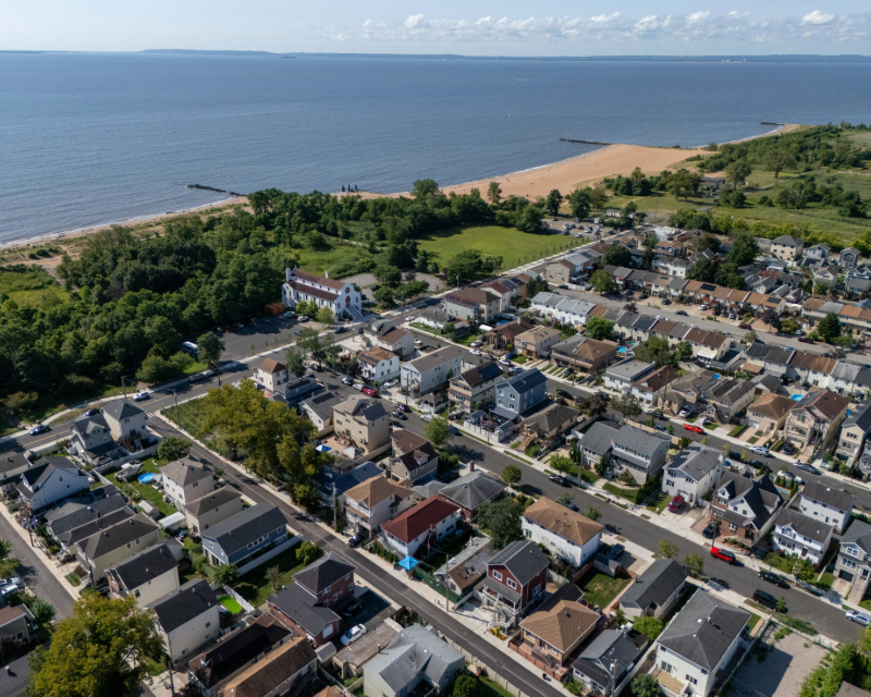 Aerial of homes and roads in Roma and Hett avenues area of Staten Island where STV designed flood resilience improvements for civil infrastructure.