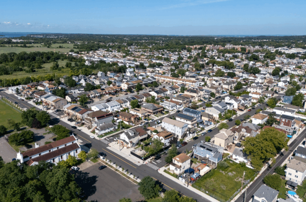 Aerial view of Roma and Hett avenues and surrounding neighborhood in Staten Island.