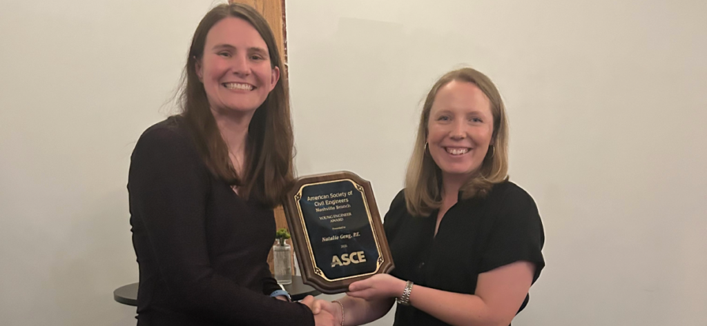 Natalie Geng receiving the ASCE Young Engineer Award